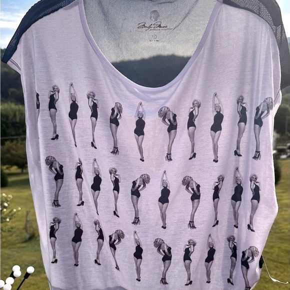 💋 Marilyn Monroe Woman’s Lg White Black Lightweight & Sheer Tee. - Picture 9 of 9